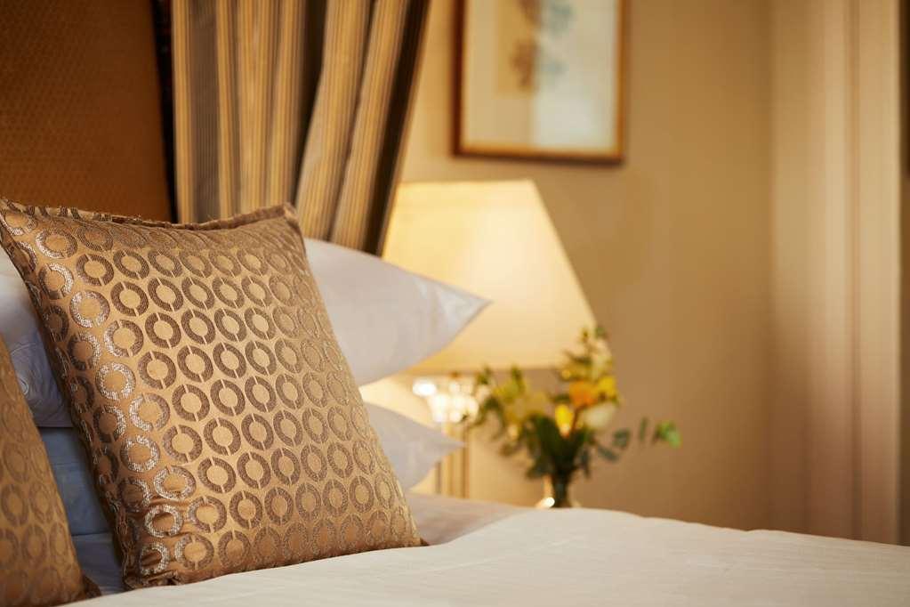 Macdonald Cardrona Hotel, Golf & Spa Пиблс Номер фото
