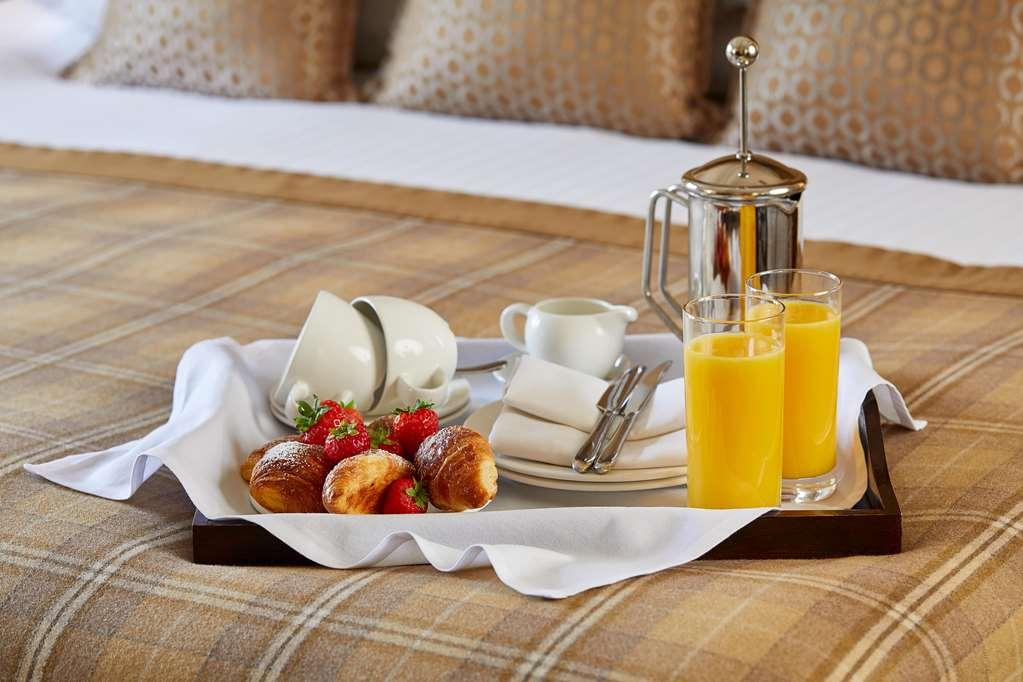 Macdonald Cardrona Hotel, Golf & Spa Пиблс Номер фото
